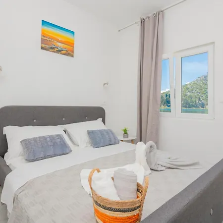 Stunning In With House Sea View