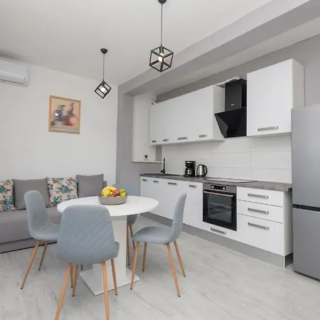 Stunning In With House Sea View Rogotin
